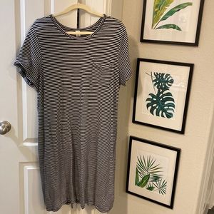 Old Navy t-shirt dress